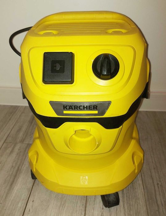 odkurzacz warsztatowy karcher WD 3P z elektrogniazdem + filtr