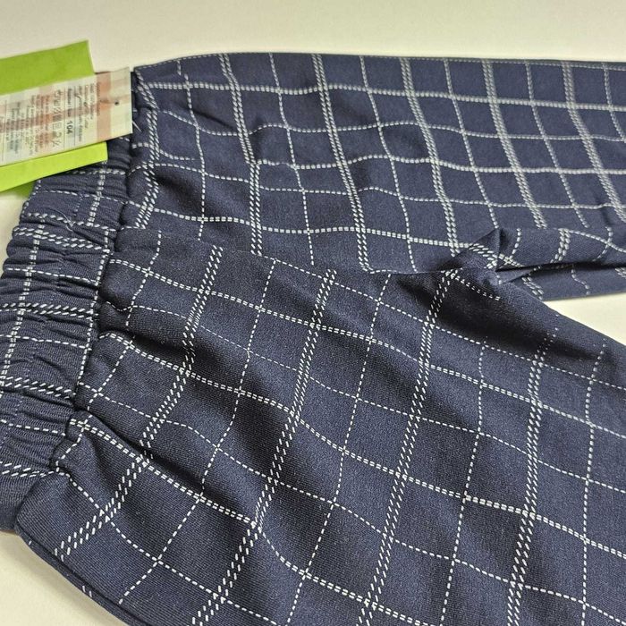 Spodnie eleganckie dla chłopca w kratę granatowe na gumce 98/104