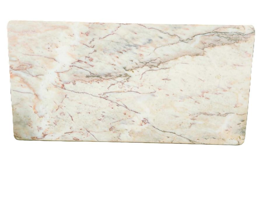 Mesa com tampo mármore e fogão