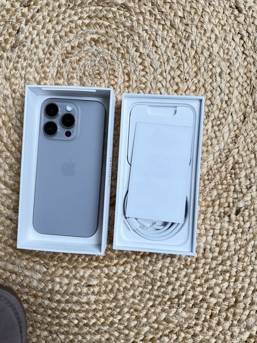 Telefon iphone  15 pro
