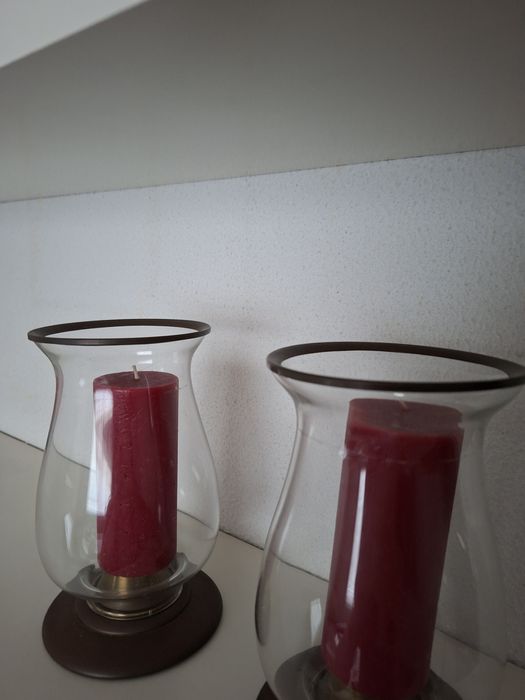2 castiçais em vidro tipo lanternim