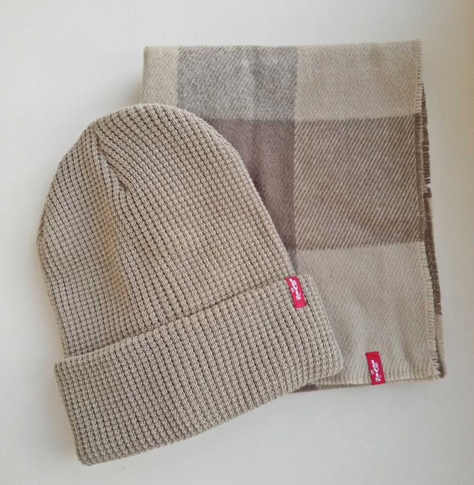 Набір : шапка і шарф  Levi’s. З США. Оригінал. Новий