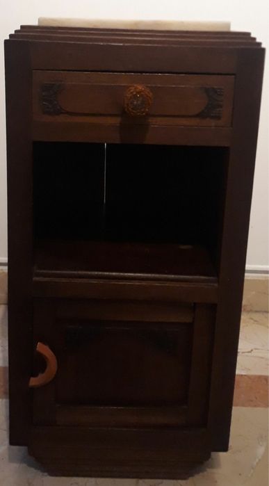 Mesa peniqueiro muito antiga