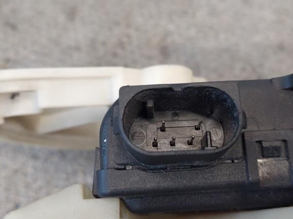 Motor da comporta da sofagem AUDI A4 (8D2, B5)