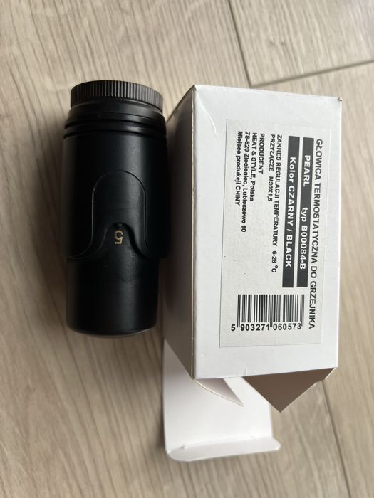 Glowica termostatyczna z zestawem CZARNY MAT