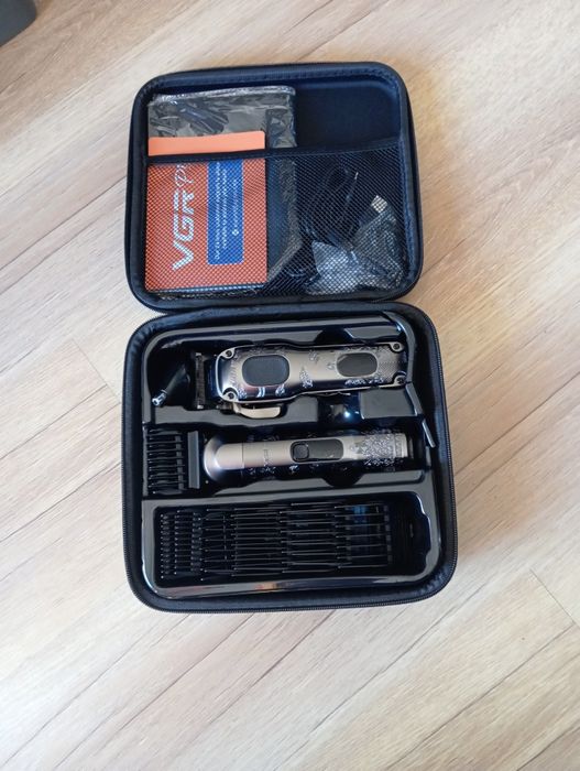 Maszynka do strzyżenia włosów VGR Pro

V-007 a Clipper, Guide Carriba