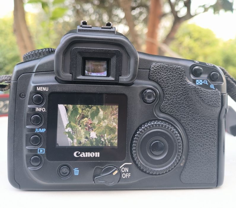 Câmera Canon 20D +lente 22-55 + Cartão 1gb