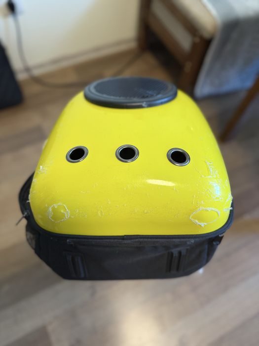 Рюкзак-переноска COSMOPET з ілюмінатором, вживана