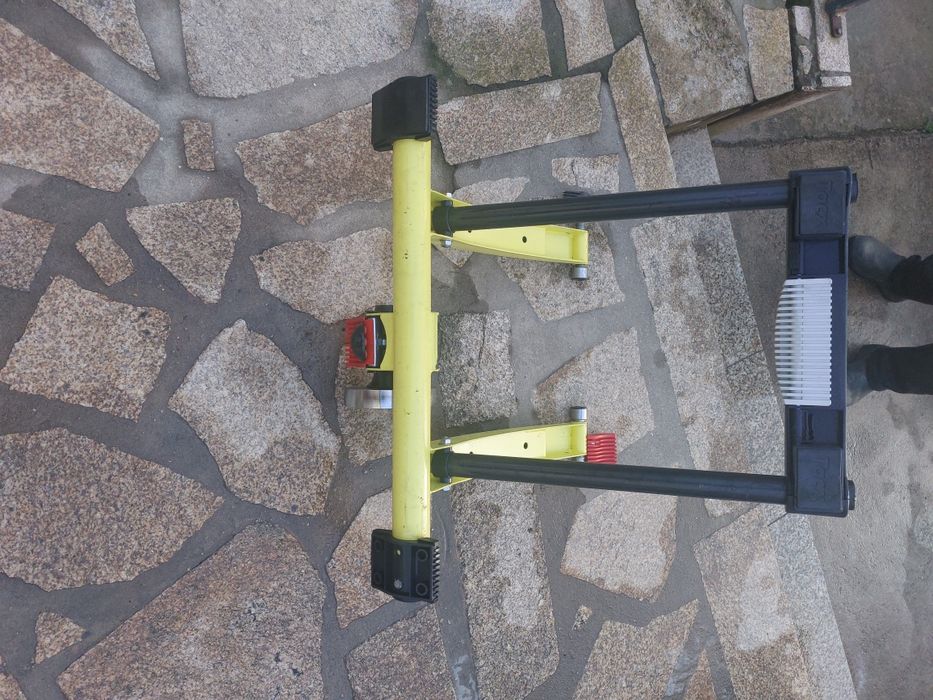 Equipamento ciclismo indoor TACX