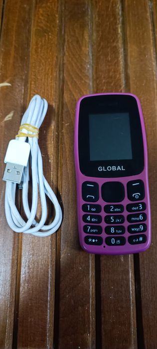 Telemóvel dual-sim rosa