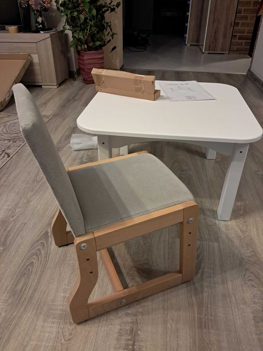 Stolik i krzesełko dla dziecka