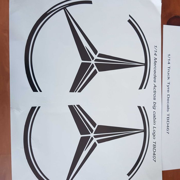 Decalques Mercedes e Goodyear