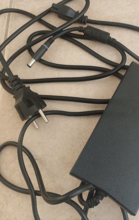 Dell Carregador/Adaptador DA130PE1-00 - 130W