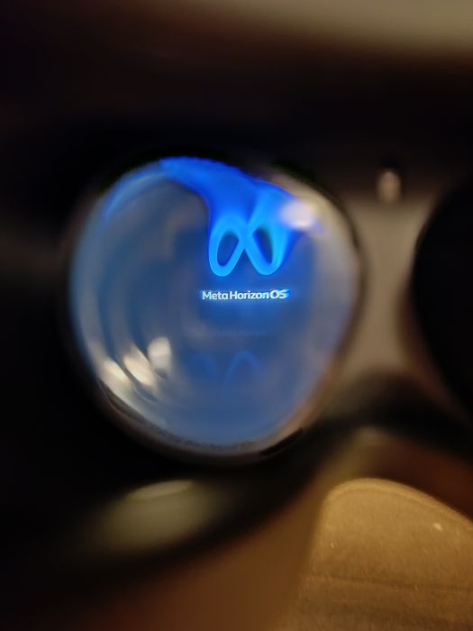 VR  Meta Oculus Quest 2 256GB.
Te 256GB pojemnosci