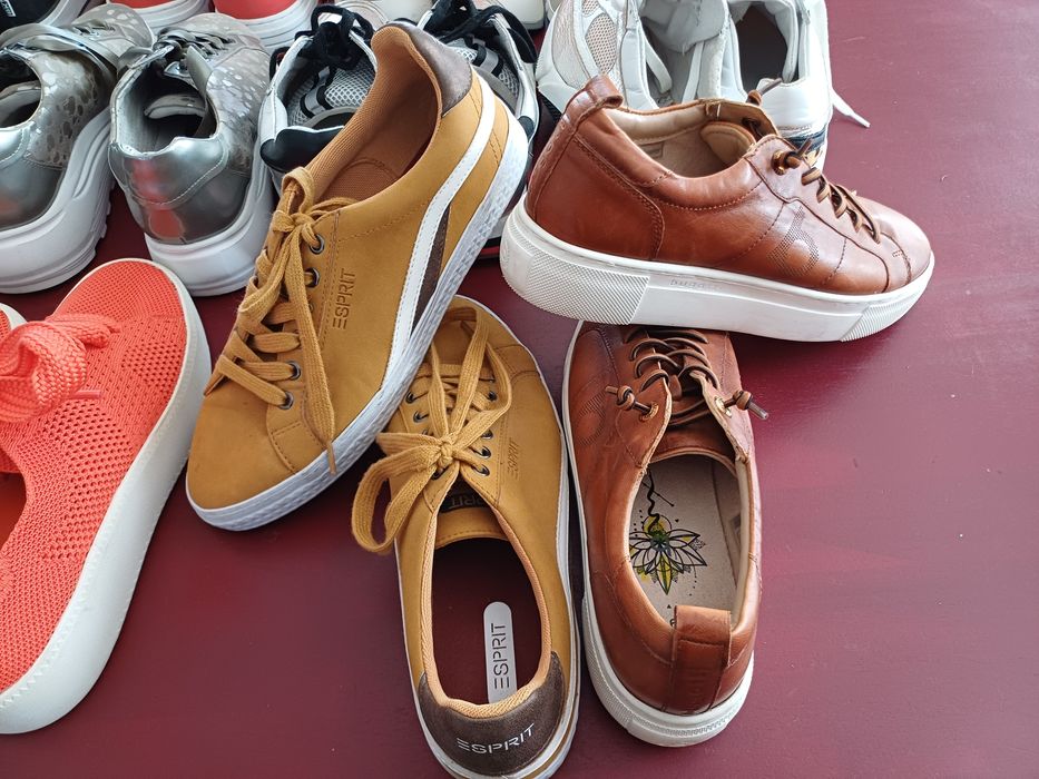 Esprit, Dockers, Guess, Bugatti  inne