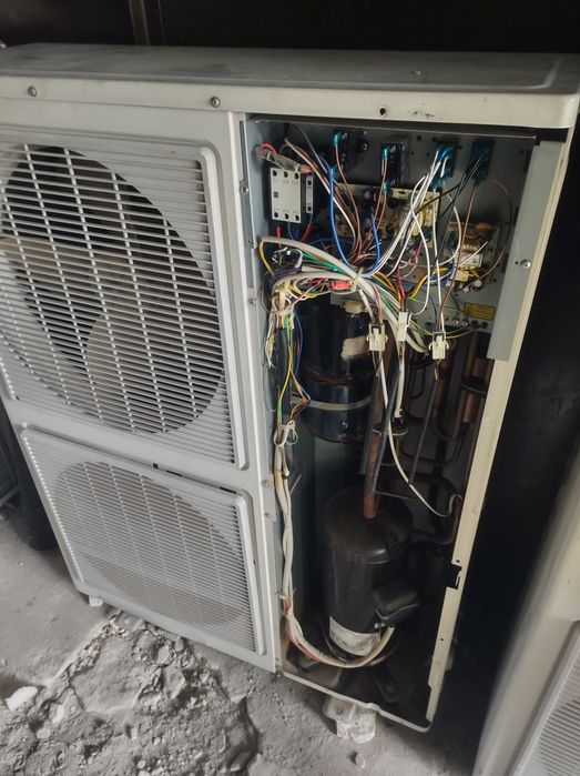 Продам бу касетні кондиціонери GREE KFR120W/tB B