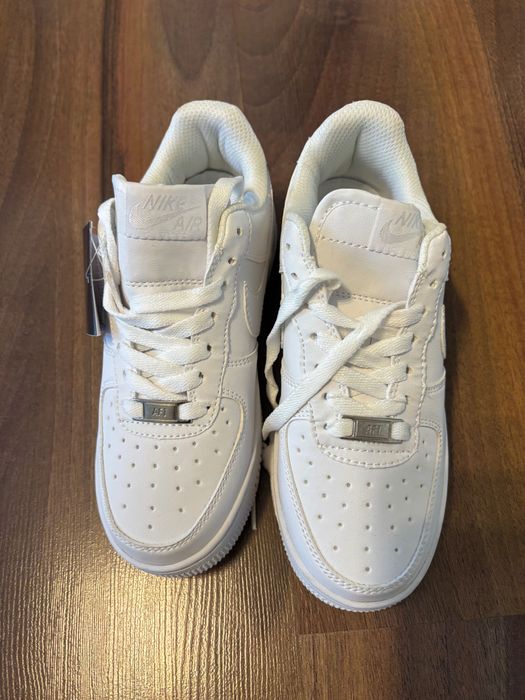 Buty sportowe damskie