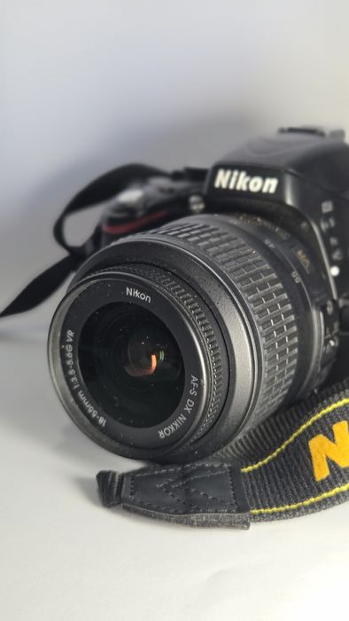 Nikon d5100 + 18 - 55 mm