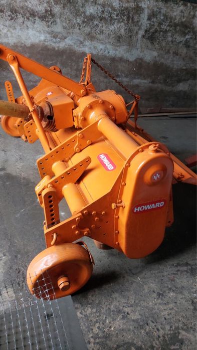 Glebogryzarka Howard