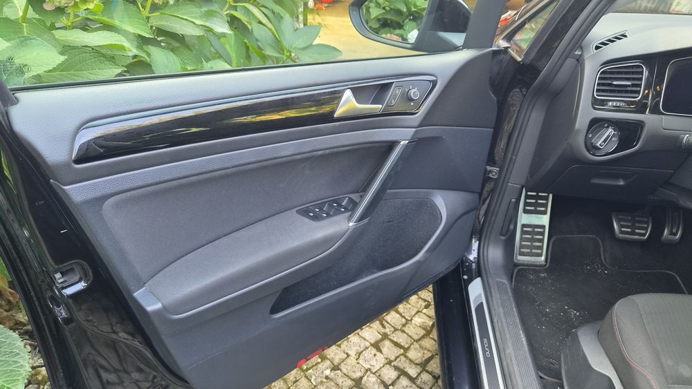 Volkswagen Golf Variant 1.6 TDI DSG – Dez de 2017