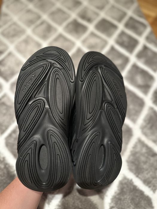 Продам кросівки Adidas