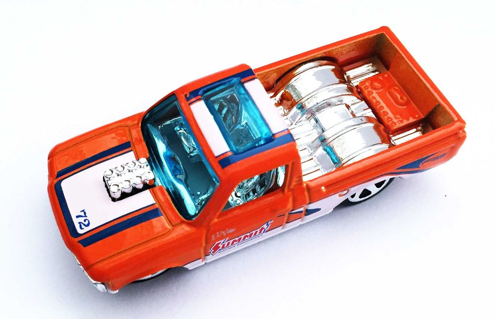 Chevy Luv Hot Wheels Custom 72 - 1/64