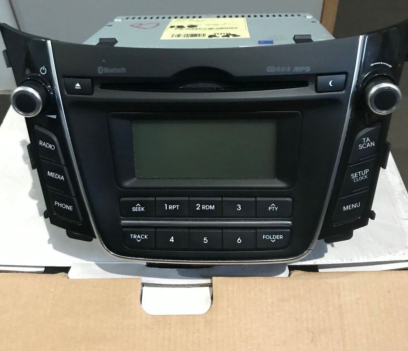 Radio oryginalne Hyundai i30 II w super stanie