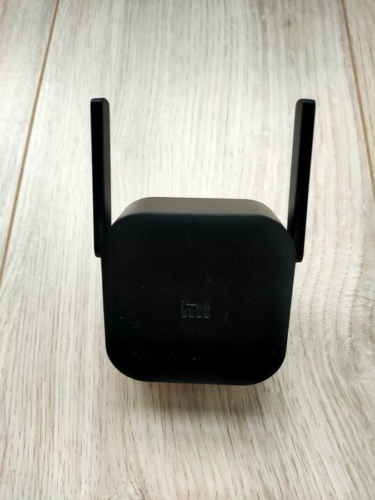 Ретранслятор Xiaomi Mi Wi-Fi Range Extender Pro