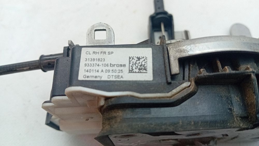 Fechadura / fecho porta frente direito VOLVO V40 Hatchback