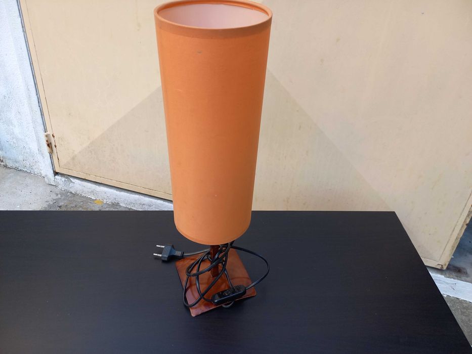 Candeeiro para Mesa de Cabeceira