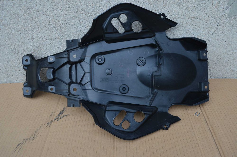 BMW g 310 r WYPELNIENIE ogona zadupka blotnika nadkole