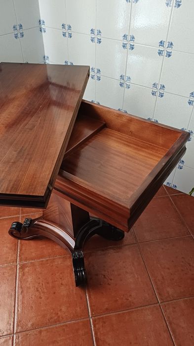 Mesa de Jogo Madeira Maciça