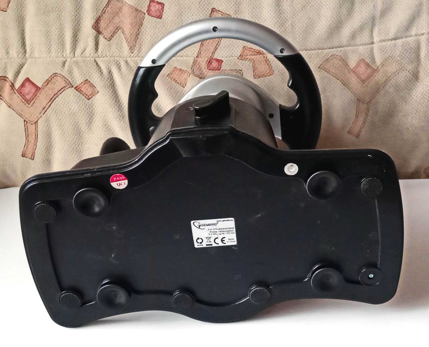 Игровой руль с педалями Gembird STR-ShockForce