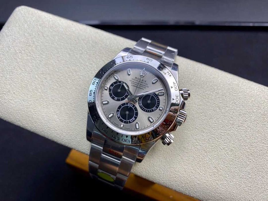 Rolex Daytona w białym złocie w kolorze cementowo-szarym