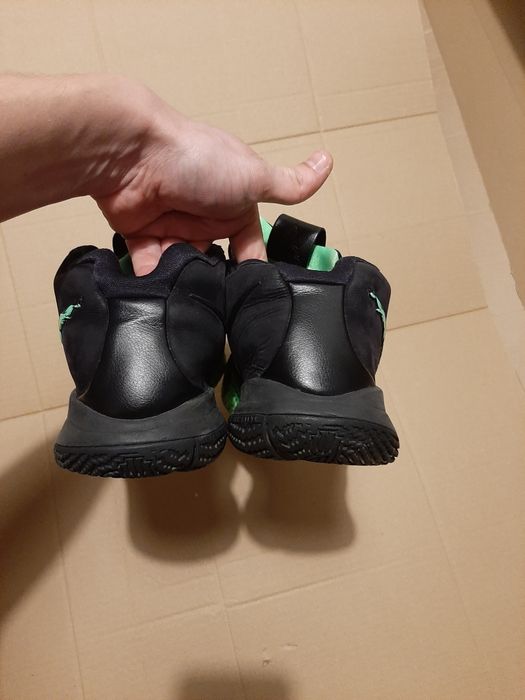 NIKE KYRIE 4 halloween