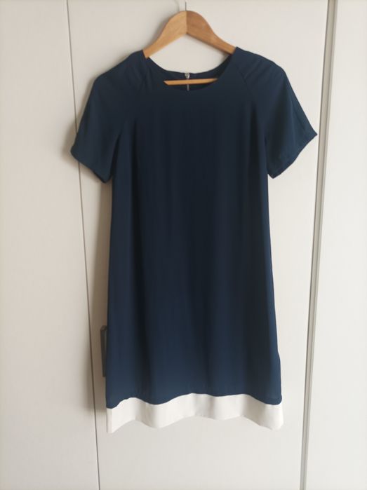 Vestido de senhora azul