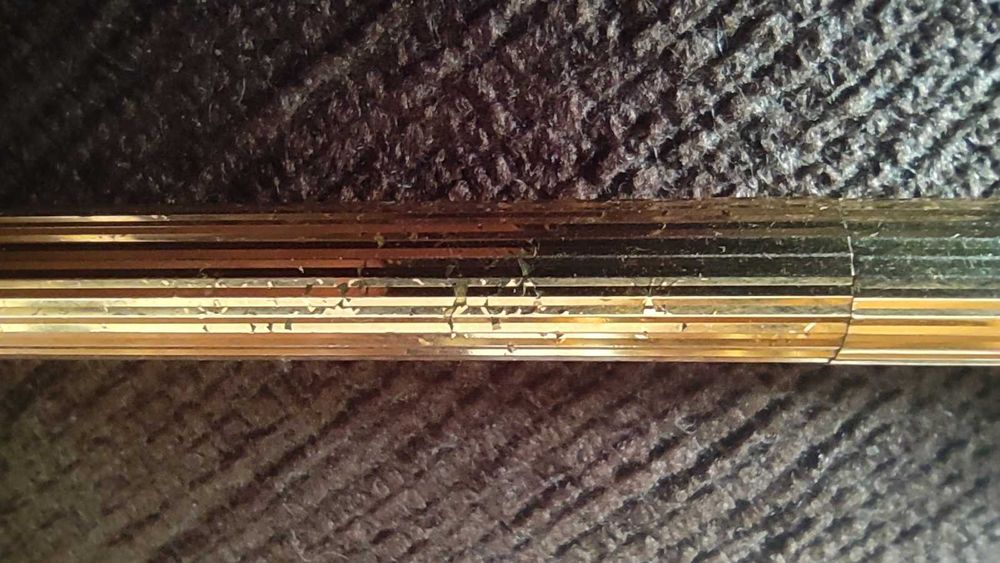 Caneta ST Dupont em ouro