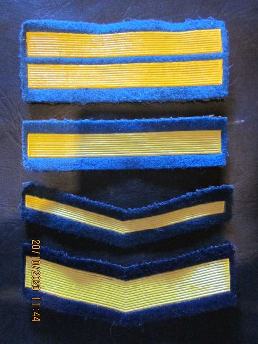 Подборка знаков, пуговиц, шевроны, эмблемы.