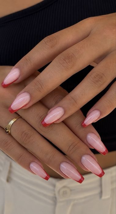 Modelo unhas de gel