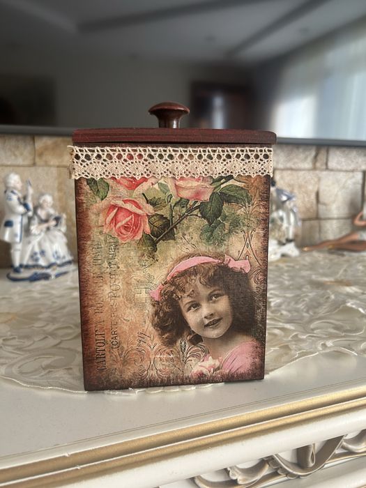 Винтажная коробка для печенья