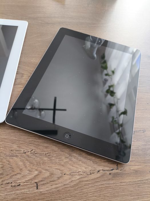 3 szt Apple iPad 2 A1396 32 GB Wi-Fi + 3G