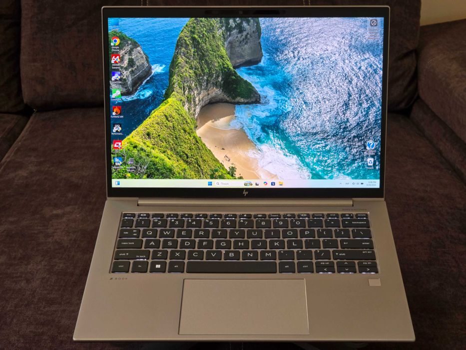 HP ZBook Firefly 14 G10 A (14" FHD+ IPS 100% sRGB/ R7-7840HS/ 32 DDR5/ 512 SSD)