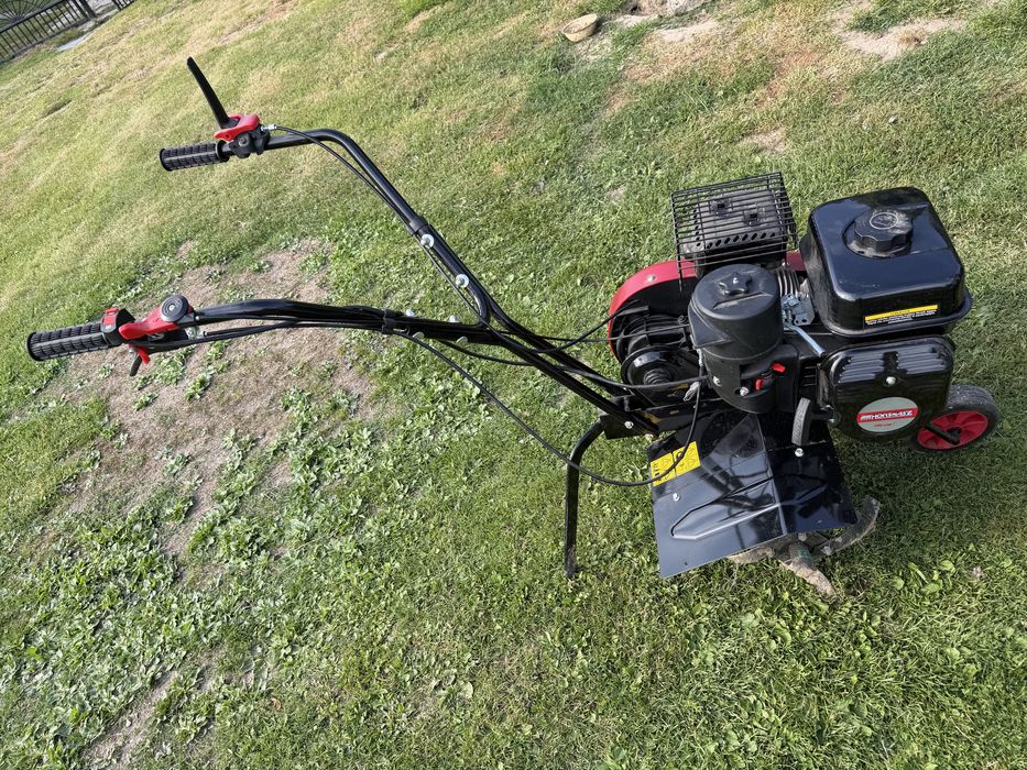 Glebogryzarka silnikowa Hortmasz HGS550