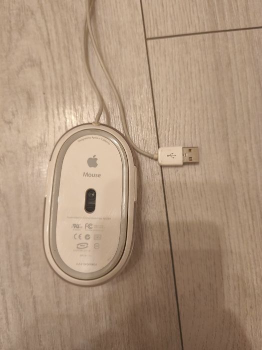 Apple biała przewodowa klawiatura USB i mysz