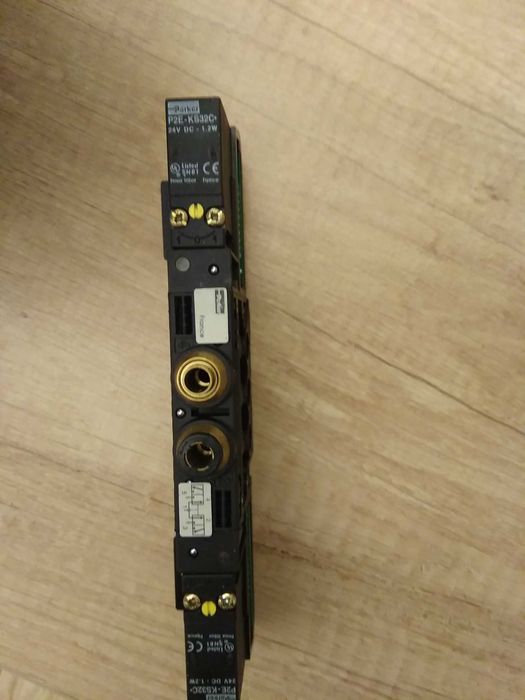 Elektrozawór pneumatyczny sterujący pilotujący rozdzielacz bosch festo