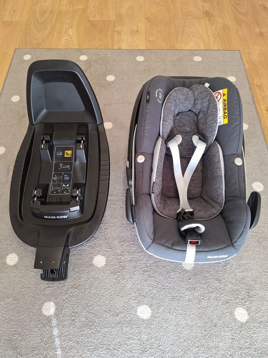 Maxi-Cosi Pebble Pro i-Size + baza FamilyFix2 ISOFIX