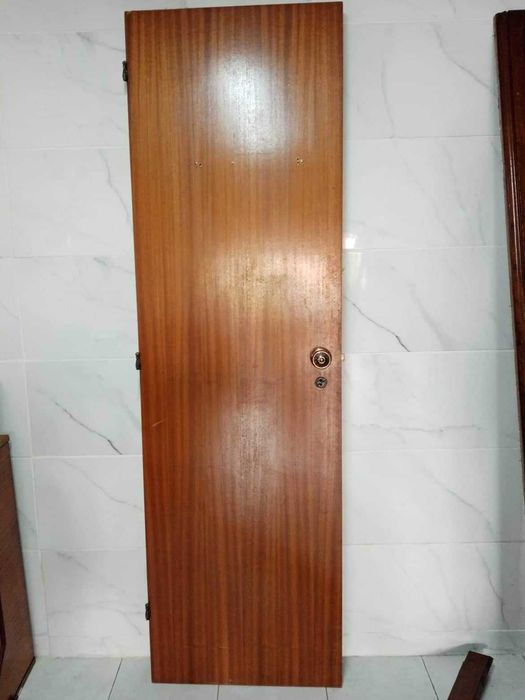 Portas de interior em mogno