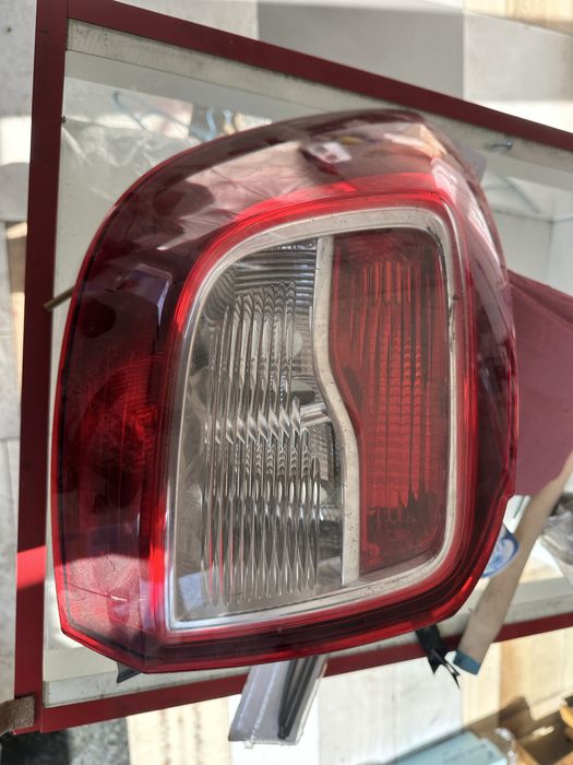 Задній ліхтар Renault Duster 2010-2017 Valeo 265550577R