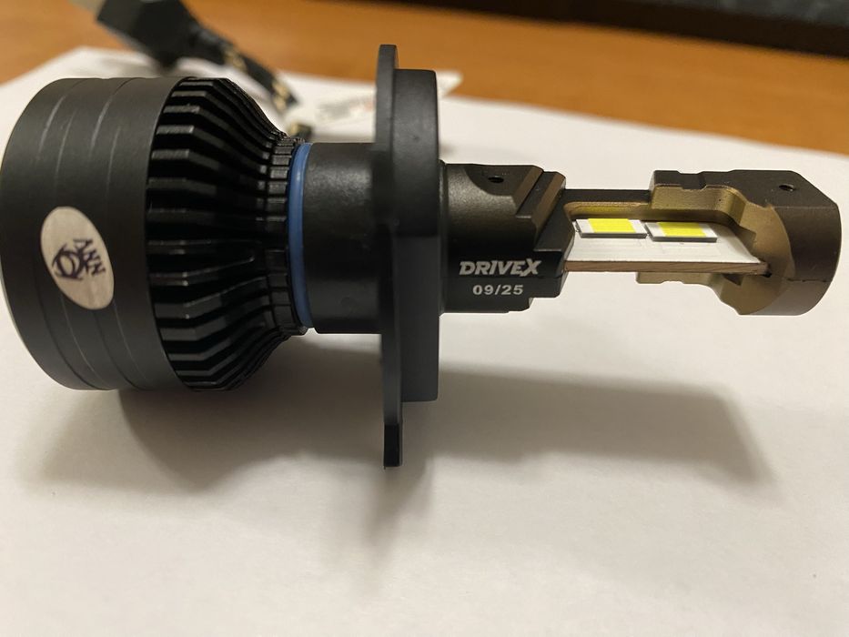 LED лампа DriveX FE-03 H4.