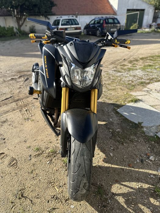Troco  suzuki gsxs750